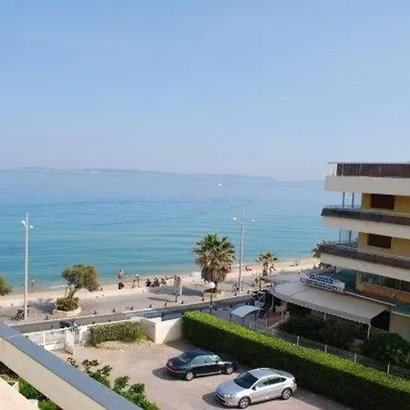 4 Pers, A 10m, Parking, Clim, Wifi, Animaux Acceptes - Fr-1-803-63 Le Lavandou